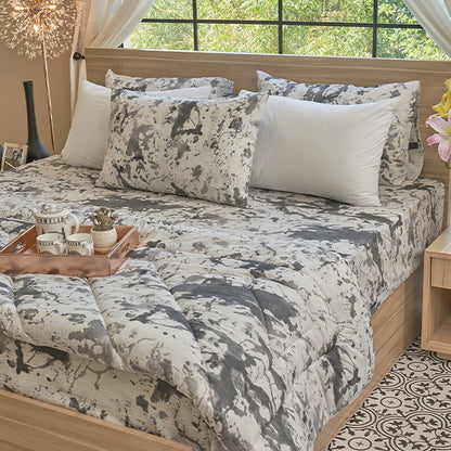 Bleach Dripping Print Comforter