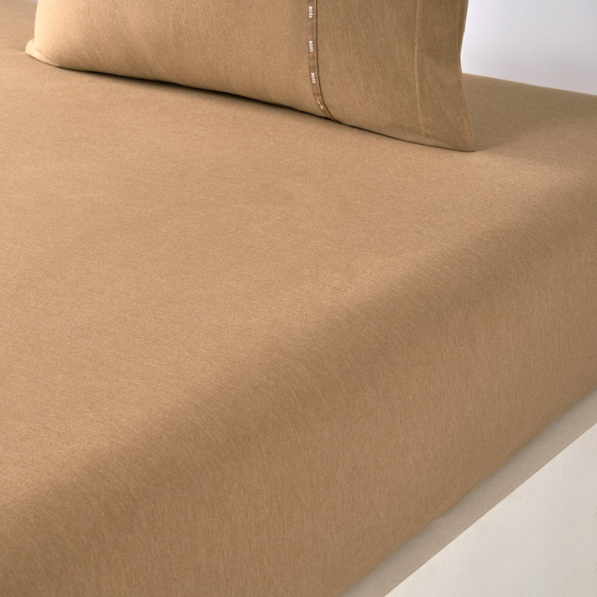 BOSS Sense Fitted Bed Sheet